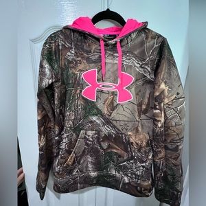 Under Armour Realtree Camo Pullover w/ Pink Accent - Sz Small